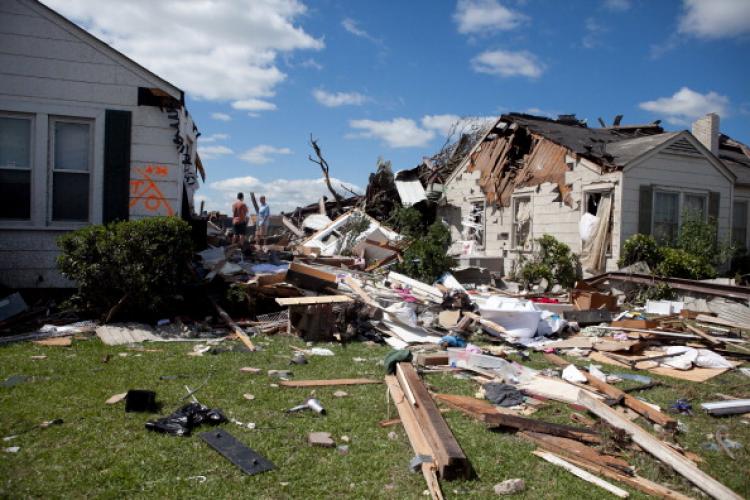 In the aftermath of a severe tornado, debris from homes in the Cedar Crest neighborhood that were destroyed lies on the lawns on April 28, 2011 in Tuscaloosa, Alabama. As of 8 a.m., at least 131 deaths were accounted for in Alabama. (Jessica McGowan/Getty Images) In the aftermath of a severe tornado, debris from homes in the Cedar Crest neighborhood that were destroyed lies on the lawns on April 28, 2011 in Tuscaloosa, Alabama. As of 8 a.m., at least 131 deaths were accounted for in Alabama. (Jessica McGowan/Getty Images)