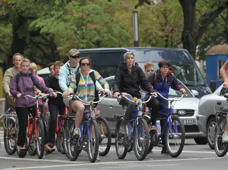 IN BERLIN: Another reason for the improved air quality was a promotion campaign to replace short car trips with walking or cycling. (Sean Gallup/Getty Images) IN BERLIN: Another reason for the improved air quality was a promotion campaign to replace short car trips with walking or cycling. (Sean Gallup/Getty Images)
