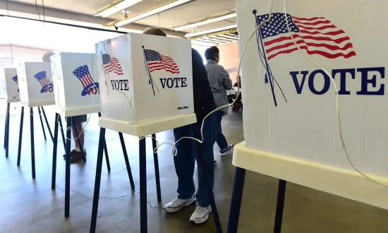 Oddsmakers Favor GOP in 2022 to Retake House and Senate