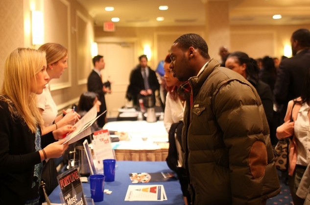New York Job Seekers Attend Job Fair Epoch Times Photo