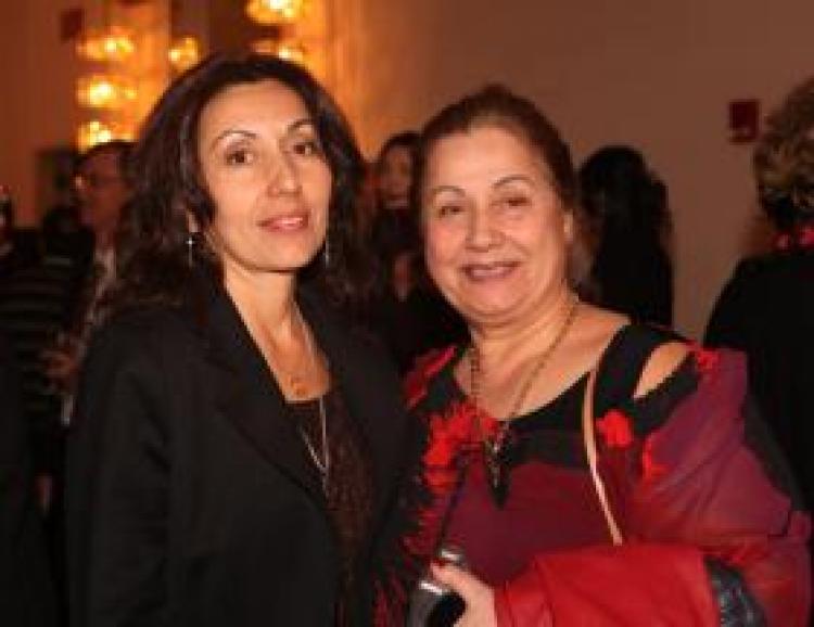 Azin Naimi with her mother at The Kennedy Center Opera House. (The Epoch Times)