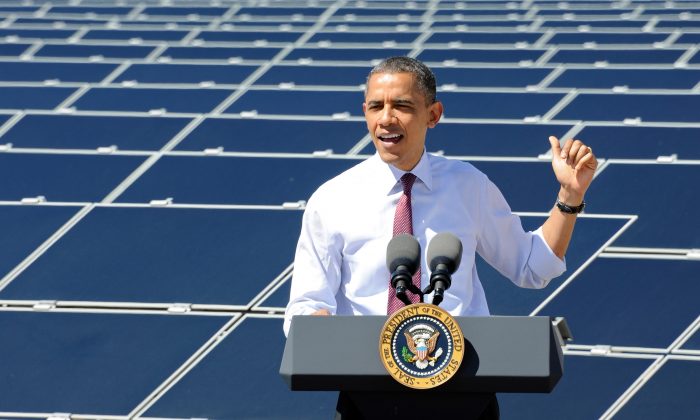 U.S. President Barack Obama speaks at Sempra U.S. Gas & Power's Copper Mountain Solar 1 facility, the largest photovoltaic solar plant in the United States, in Boulder City, Nev., on March 21, 2012. (Ethan Miller/Getty Images)