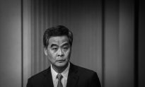 Hong Kong Leader Says He’s Above the Law
