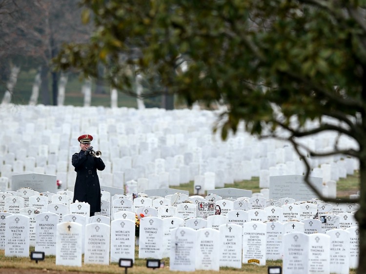 Army Sgt Killed In Afghanistan Buried At Arlington National Cemetery Taps