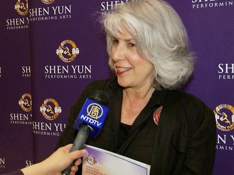 16_Liz+Colin_Publisher_edited Liz Colin attends Shen Yun Performing Arts