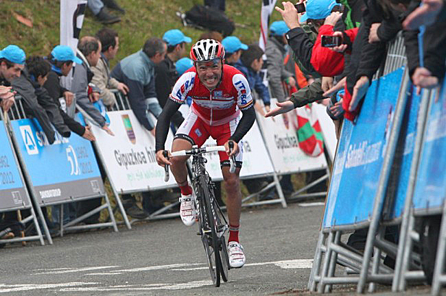 1WebRodStage45 Joaquin Rodriguez of Katusha grimaces as he sprints to the finish in Stage Four of the Vuelta al País Vasco, April 5. The Katusha rider won Stage Five on April 6. (Katushateam.com)