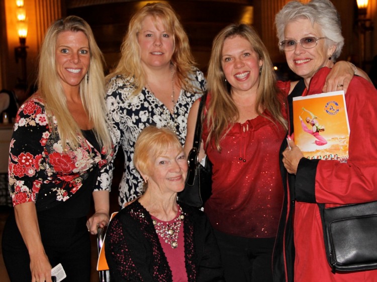 20120417_Chicago_sharadams (L to R) Julia Sandabar, Sasha Schmidt, Linda Whitney, Kim Jennings and Michelle Whitney attend Shen Yun