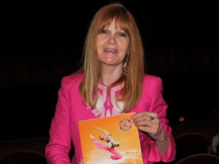 20120419_Chicago_AndreaValinevicius_Cantor_sharadams Andrea Valinevicius attends Shen Yun