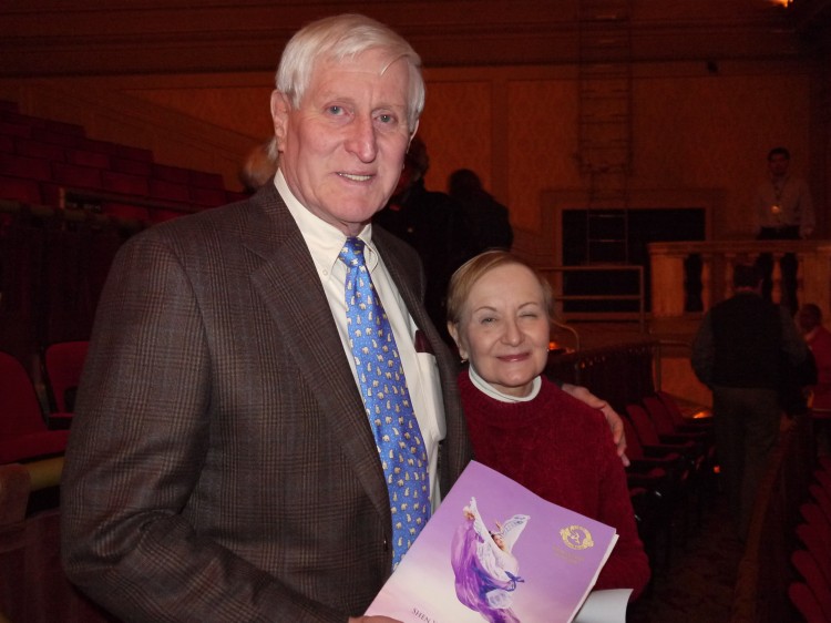Mr. Bill Harkins and his wife, Linda, enjoyed an evening at Shen Yun