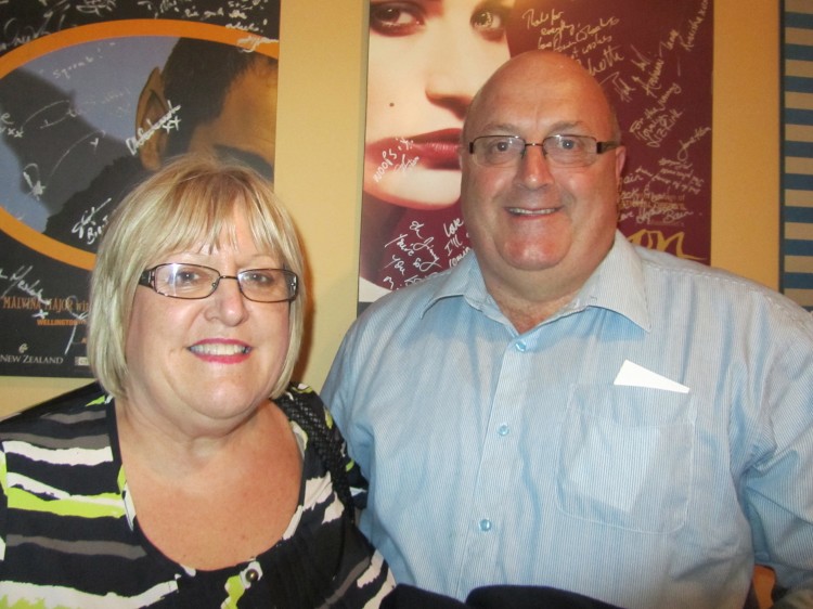 20130205-Wellington-LilyZhang-DaveColemn-CET-English-Officer+of+Department+of+Defence Epoch Times Photo