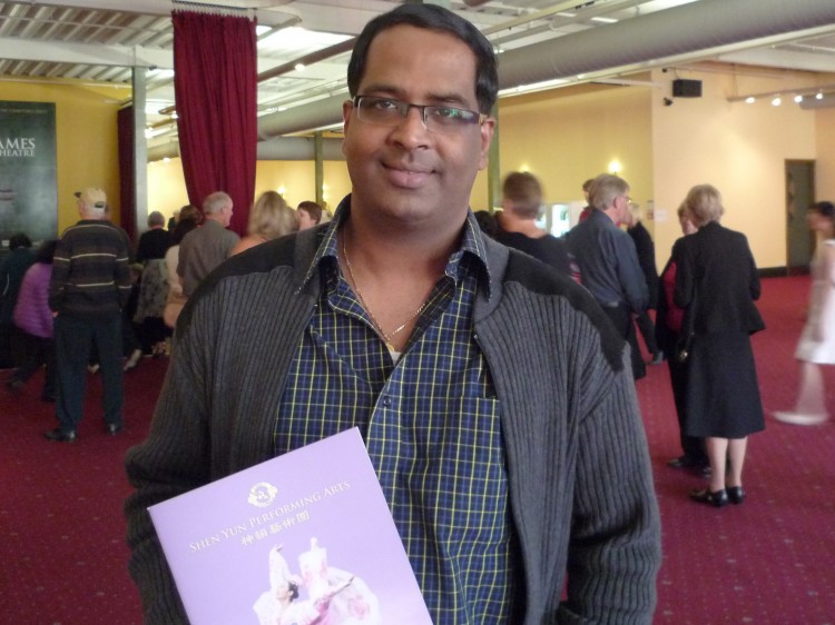 20130206-Wellington-Daisy-DJY-EN-Shivarh+Ratnaharan-property+investor-1 Mr. Shivarh Ratnaharan attended Shen Yun