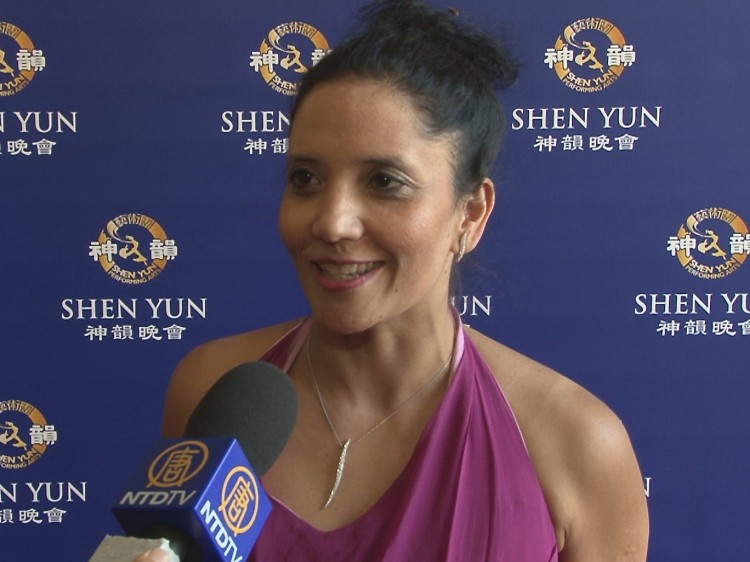 20130206_Wellington_Carole+Lu_Meera+Sool_Doctor_NTD_EN Epoch Times Photo