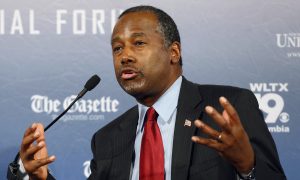 Ben Carson: 'Wikipedia' Twitter Users Troll GOP Candidate Over Pyramid Comments