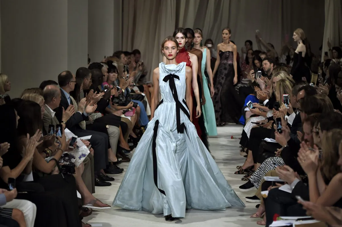 models walks the runway at the Oscar De La Renta Spring 2016 fashion show during New York Fashion Week on Sept. 15, 2015 in New York. (Slaven Vlasic/Getty Images)