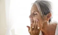 5 Natural Substances to Reduce Facial Wrinkles