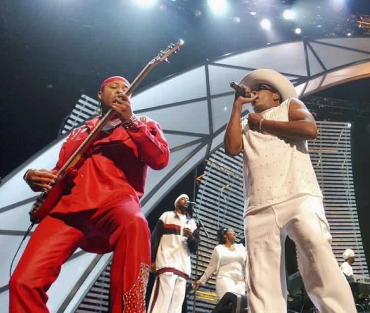 Robert Wilson, (L) and Charlie Wilson (R) of The Gap Band perform at the 2003 Essence Festival on July 3, 2003 in New Orleans, LO.  (Chris Graythen/Getty Images)