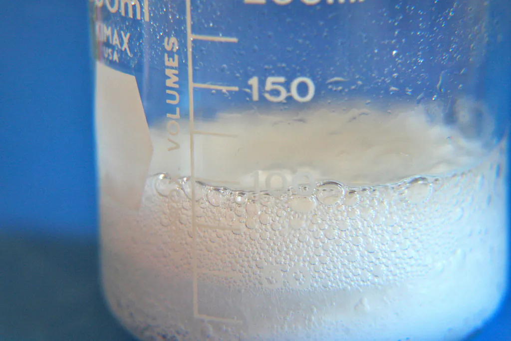 This is what happens when baking soda and acid (in this case vinegar) interact. (Kate Ter Haar/Flickr/CC BY)