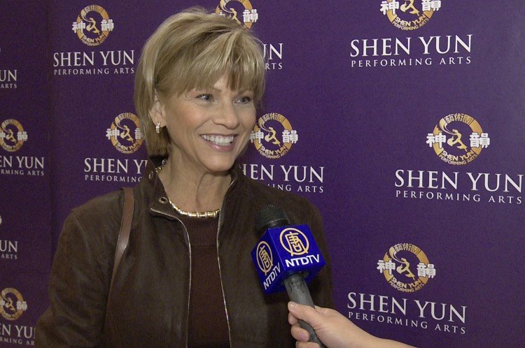 Sandy Dell, Lincoln Center, Shen Yun, April 22 Sandy Dell, director of marketing at SUNY Downstate Medical, after seeing Shen Yun Performing Arts at Lincoln Center on Sunday. (Courtesy of NTD Television)