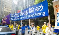 Banners Calling for Justice Follow China’s Xi Jinping to New York City