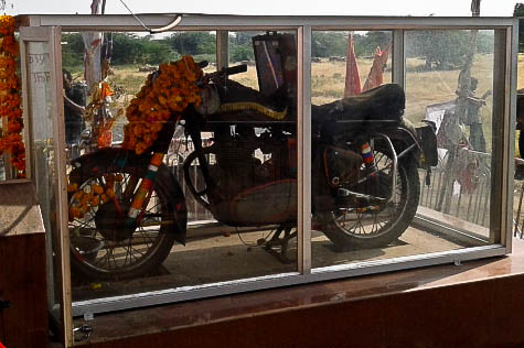 Om Banna's motorcycle. (Sentiments777/CC BY-SA)