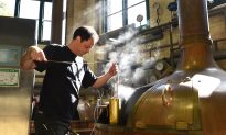 Beer Behemoths Struggle to Fend Off Craft Brew Craze