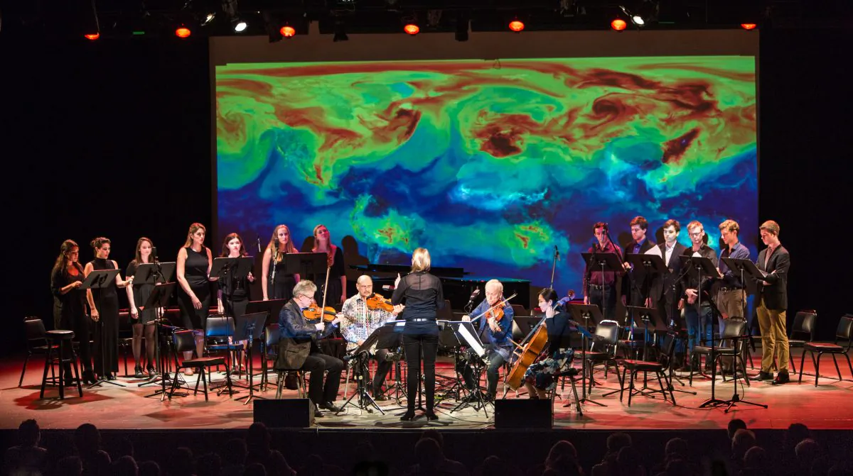 The Kronos Quartet with the Æon Music Ensemble and Æon Singers, playing Vladislav Boguinia's "Rise," at Symphony Space in New York on Sept. 23, 2015. (Benjamin Chasteen/Epoch Times)
