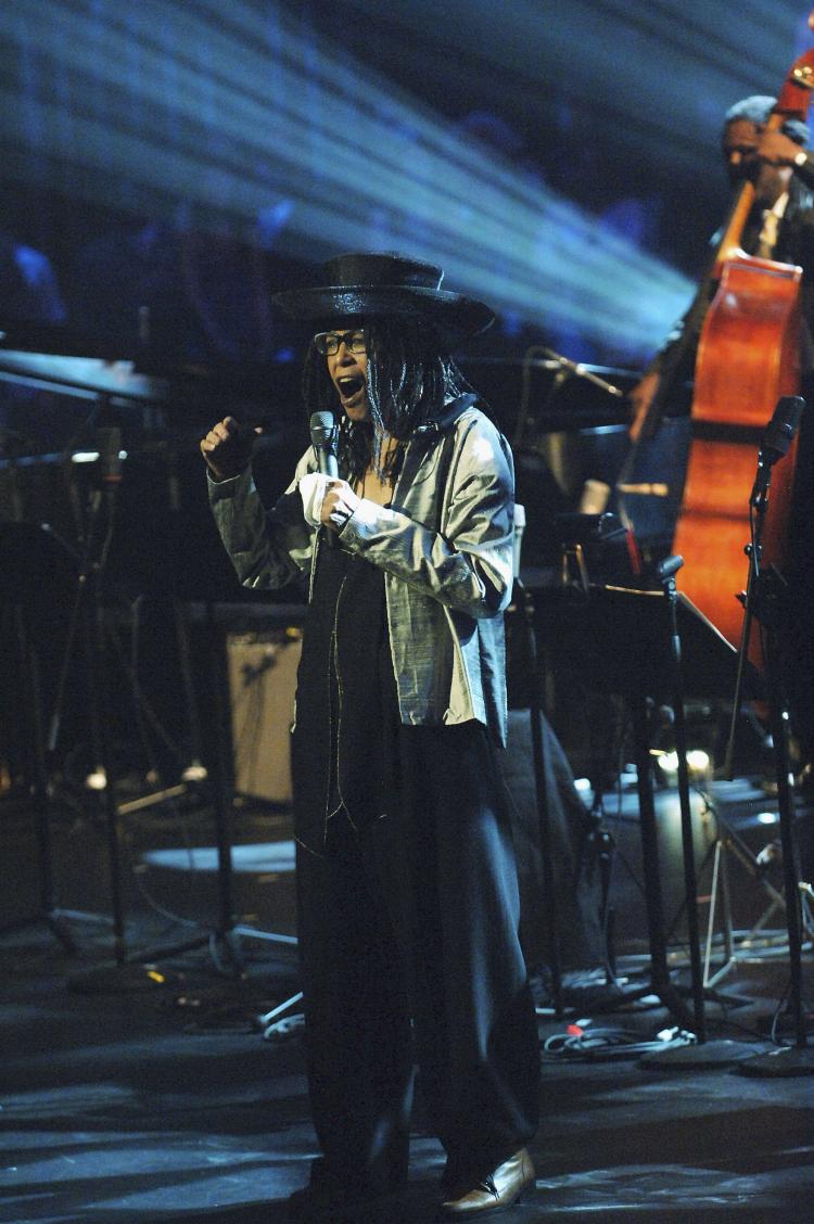 Jazz singer Abbey Lincoln perform at the Jazz At Lincoln Center's Concert For Hurricane Relief at the Rose Theater on September 17, 2005 in New York City. (Brad Barket/Getty Images)