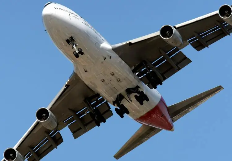 A Qantas Boeing 747 takes off from Melbourne's Tullamarine International Airport. (Torsten Blackwood/Getty Images)