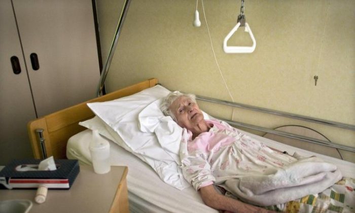 The Western Australian Parliament will begin debating the highly controversial Voluntary Euthanasia Bill on March 8. Under the measure, a request for the administration of euthanasia would only apply to a person who has a terminal illness that will cause death within two years and is experiencing debilitating pain. (Jorge Dirkx/AFP/Getty Images)