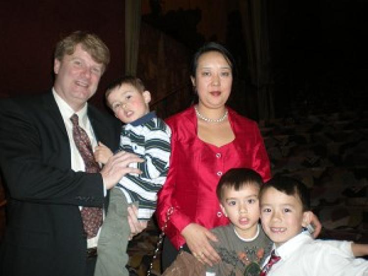 Ms Chen with her family. (Li Jia/The Epoch Times) Ms Chen with her family. (Li Jia/The Epoch Times)