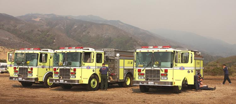 Firefighters take a break as they prepare to tackle the Basin Complex Wildland Fire near Big Sur, California. (Maria Daly/The Epoch Times) Firefighters take a break as they prepare to tackle the Basin Complex Wildland Fire near Big Sur, California. (Maria Daly/The Epoch Times)