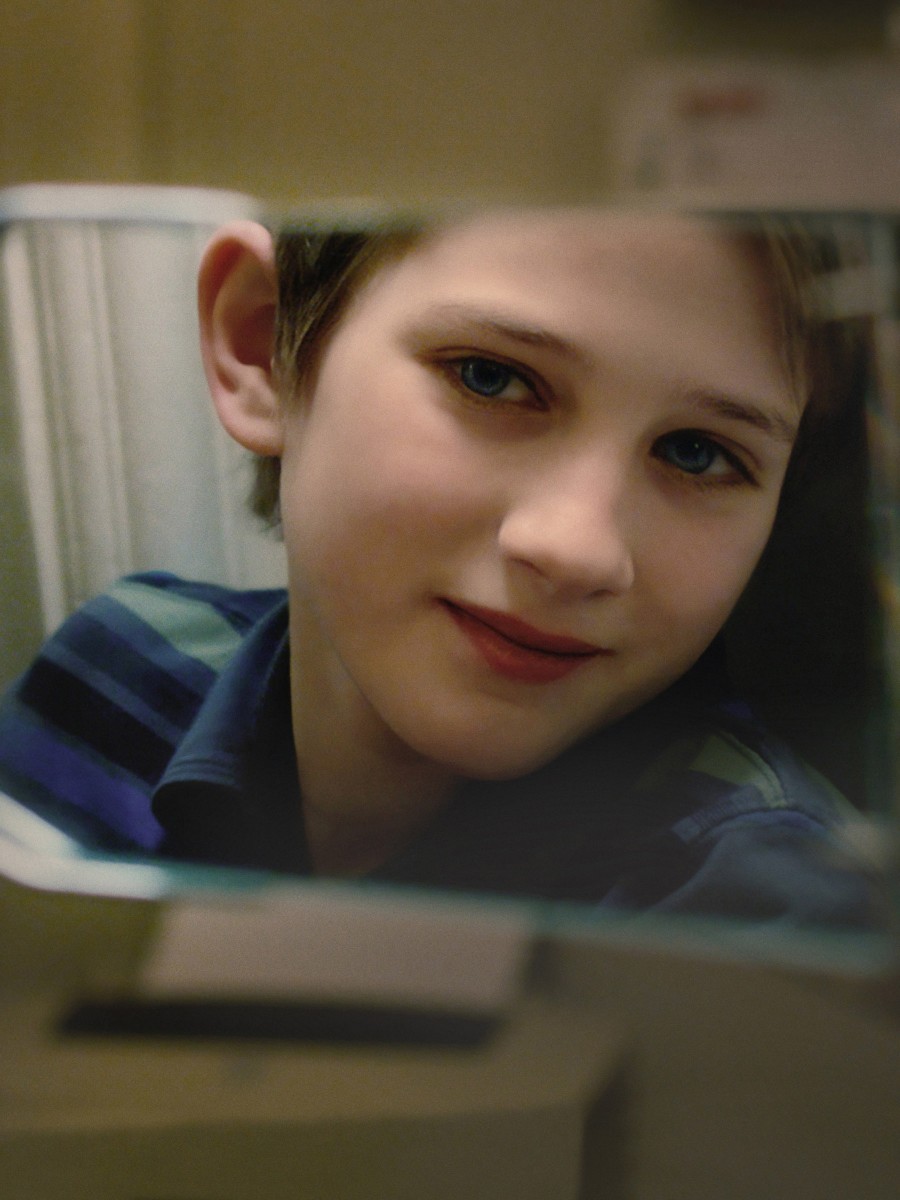 EXTREMELY LOUD & INCREDIBLY CLOSE Thomas Horn as Oskar in Extremely Loud & Incredibly Close