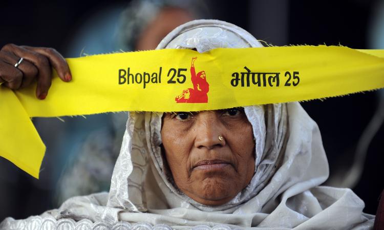 Indian activists rally in memory of the 1984 gas disaster victims on the accident's 25th anniversary in Bhopal on Dec. 3, 2009. (Indranil Mukherjee/AFP/Getty Images )