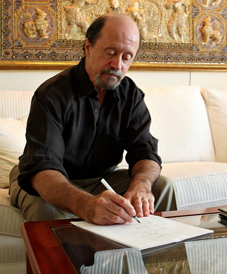 Brian McAdam kept meticulous records of his investigations when he discovered corruption in the Canadian Embassy in Hong Kong from 1989 to 1993. (Samira Bouaou/Epoch Times) Brian McAdam kept meticulous records of his investigations when he discovered corruption in the Canadian Embassy in Hong Kong from 1989 to 1993. (Samira Bouaou/Epoch Times)