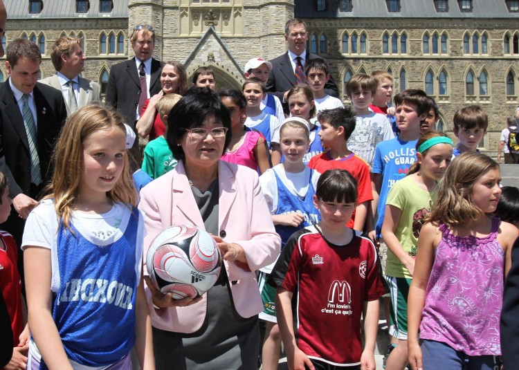 After an announcement regarding foreign aid for children on Wednesday, Minister Oda and children from Knoxdale Public School enjoyed a game of soccer on Parliament Hill. (Courtesy of CIDA)