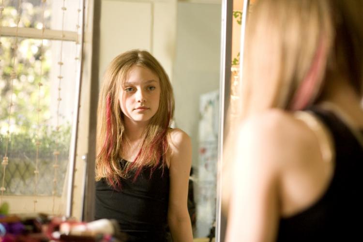 Dakota Fanning stars as Anne Hagen in Rowan Woods' “Fragments.” (Peace Arch Entertainment) Dakota Fanning stars as Anne Hagen in Rowan Woods' “Fragments.” (Peace Arch Entertainment)