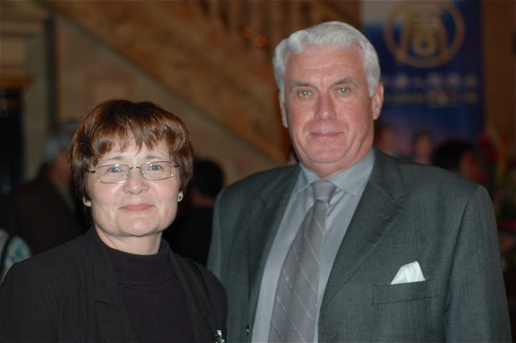 Ms. White and Mr. Pinkney attended the Saturday evening presentation of Shen Yun Performing Arts at the Canon Theatre in Toronto and pledged to return with friends. (Matthew Little/The Epoch Times)