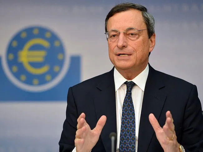 Mario Draghi, president of the European Central Bank (ECB), addresses the media following a meeting with the ECB’s council in Frankfurt, on Sept. 6. The European Central Bank has applied the concept of negative interest rates to money banks hold at the Central Bank. (Johannes Eisele/AFP/Getty Images)