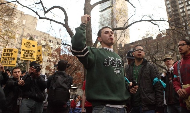 Gary-Du_112811_Occupy-CUNY Epoch Times Photo