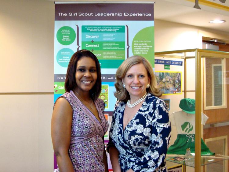 (R) Ann Meredith, CEO of GSEP, (L) Stacey Woodland, Membership Development Director of GSEP (Epoch Times Staff) (R) Ann Meredith, CEO of GSEP, (L) Stacey Woodland, Membership Development Director of GSEP (Epoch Times Staff)