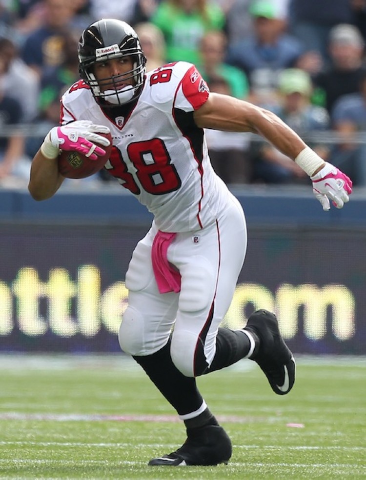 Tony Gonzalez passed both Cris Carter (1,101) and Marvin Harrison (1,102) on the all-time receptions list Sunday. (Otto Greule Jr/Getty Images) Tony Gonzalez passed both Cris Carter (1,101) and Marvin Harrison (1,102) on the all-time receptions list Sunday. (Otto Greule Jr/Getty Images)