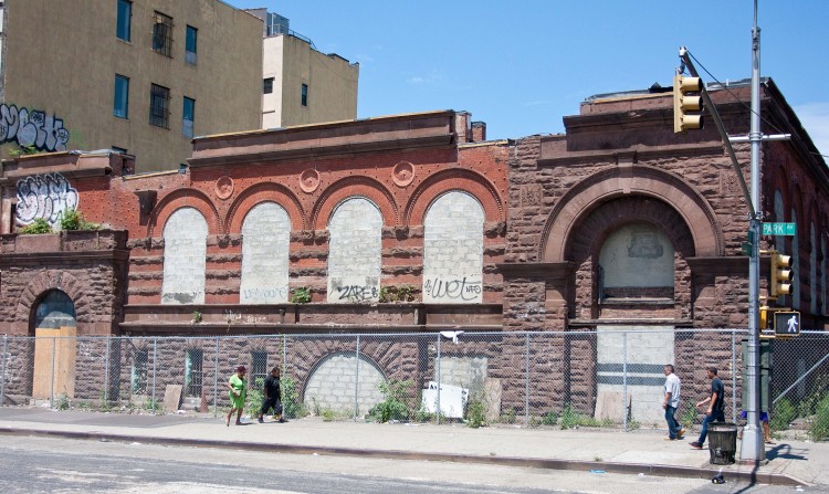 HEALTHY HABITS START YOUNG: Young students got hands on lessons from chefs of the Natural Gourmet Institute for Health and Culinary Arts in Harlem on Tuesday. The Project Aspire program teaches children how to make nutritious Thanksgiving side dishes and (Katy Mantyk/The Epoch Times) HEALTHY HABITS START YOUNG: Young students got hands on lessons from chefs of the Natural Gourmet Institute for Health and Culinary Arts in Harlem on Tuesday. The Project Aspire program teaches children how to make nutritious Thanksgiving side dishes and (Katy Mantyk/The Epoch Times)