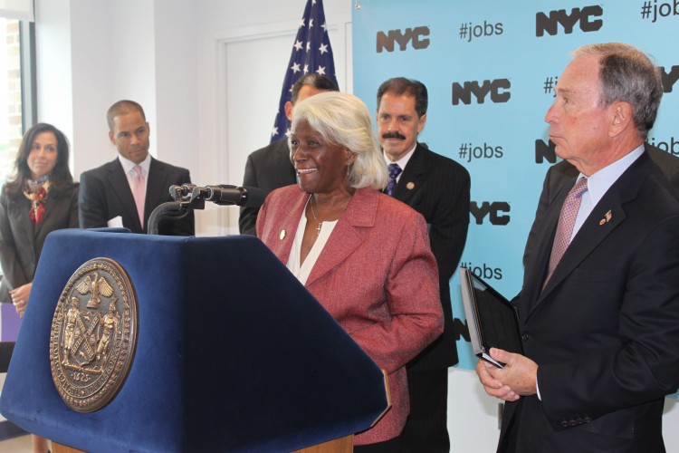 New York City Mayor Opens Bronx Small Business and Job Search Center