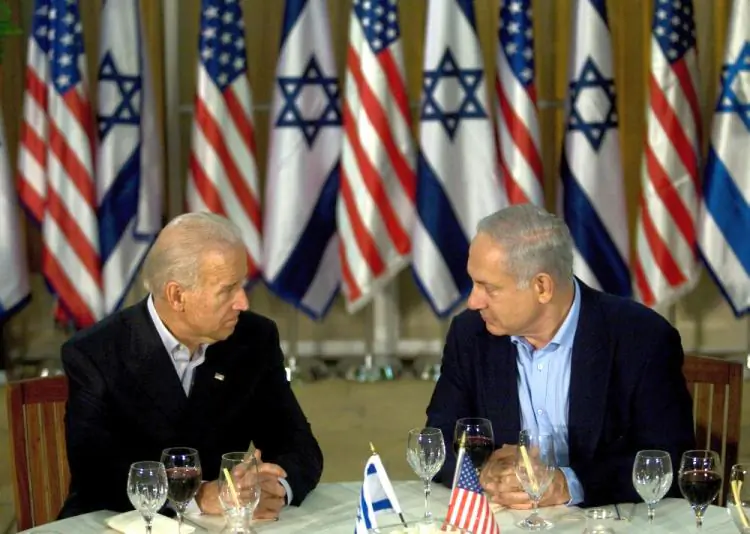 U.S. Vice President Joe Biden (L) and Israeli Prime Minister Benjamin Netanyahu sit down for dinner at the prime minister's residence in Jerusalem on March 9, 2010. (David Furst/AFP/Getty Images)