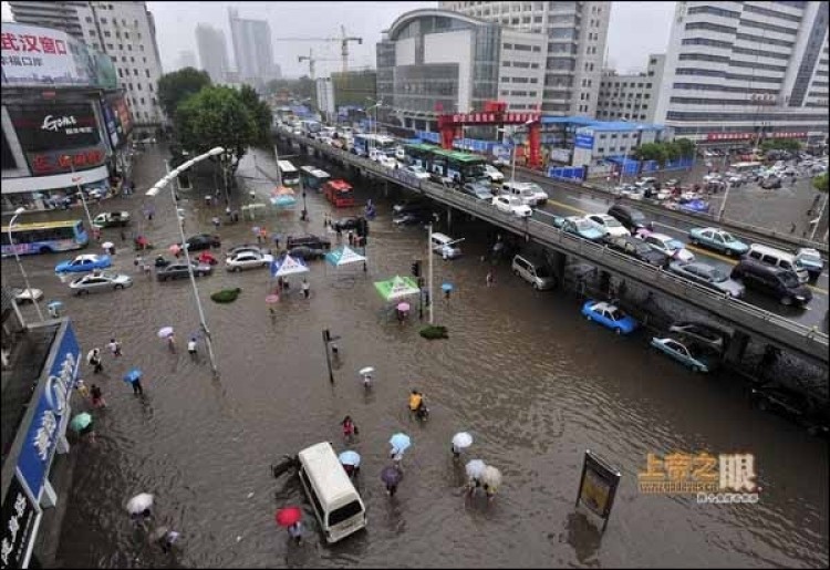 June 18, Jianghan district, Wuhan. (From godeyes.cn) June 18, Jianghan district, Wuhan. (From godeyes.cn)