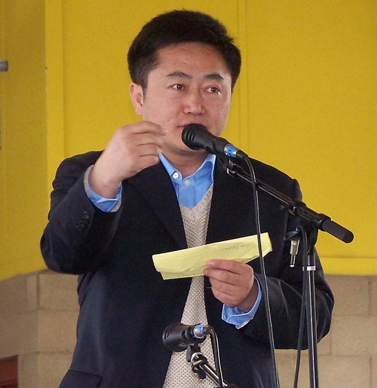 U.S. citizen Dr. Charles Lee spent three years in a communist Chinese labor camp. (Thai Ton/The Epoch Times) U.S. citizen Dr. Charles Lee spent three years in a communist Chinese labor camp. (Thai Ton/The Epoch Times)