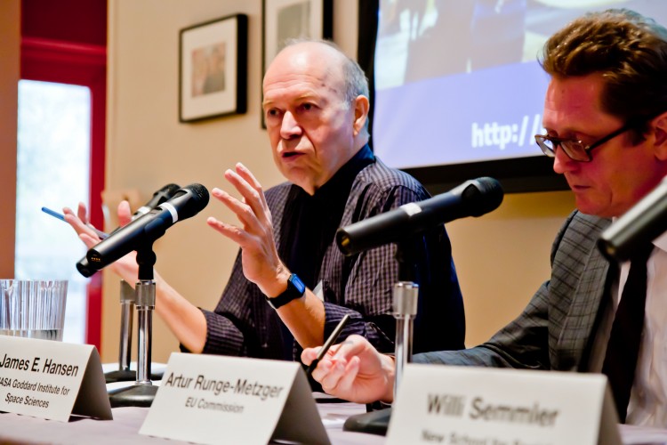 Director of NASA Goddard Institute for Space Sciences James E. Hansen (L) and European Union Commission Director for Directorate A "Internal and Climate Strategy" Artur Runge-Metzger (R) speak at a conference on climate change at The New School for Social (Tara MacIsaac/The Epoch Times ) Epoch Times Photo