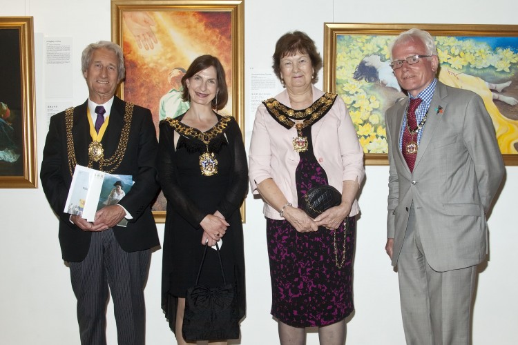 Mayors+in+exhibition London mayors at Art exhibition.