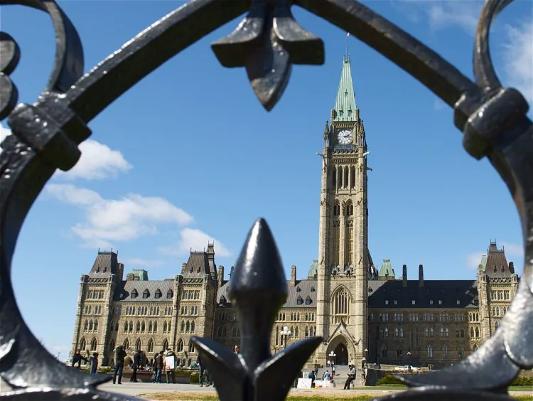 A view of Centre Block on Parliament Hill in Ottawa, the seat of Canada’s government, in a file photo. (Matthew Little/The Epoch Times)