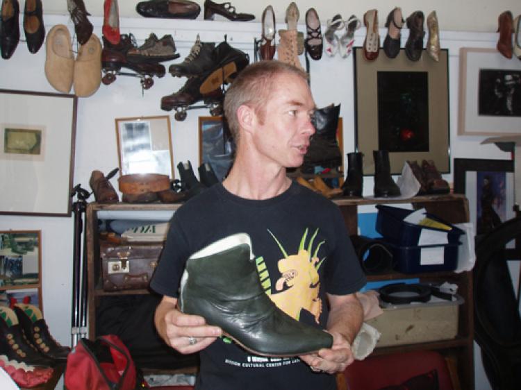 Brendan Dwyer has had commissions from Victoria Opera, the Malthouse Theatre and the Circus Oz. (Kati Turcu/The Epoch Times) Brendan Dwyer has had commissions from Victoria Opera, the Malthouse Theatre and the Circus Oz. (Kati Turcu/The Epoch Times)